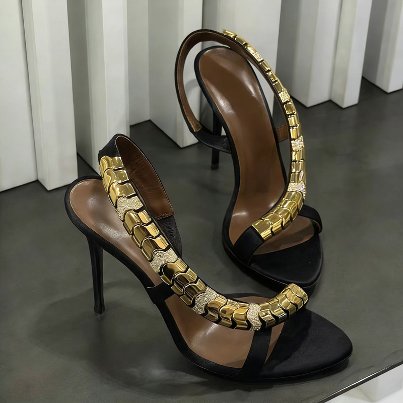 Luxe strass-pailletten satijne - Wedding Shop recensie en prijs